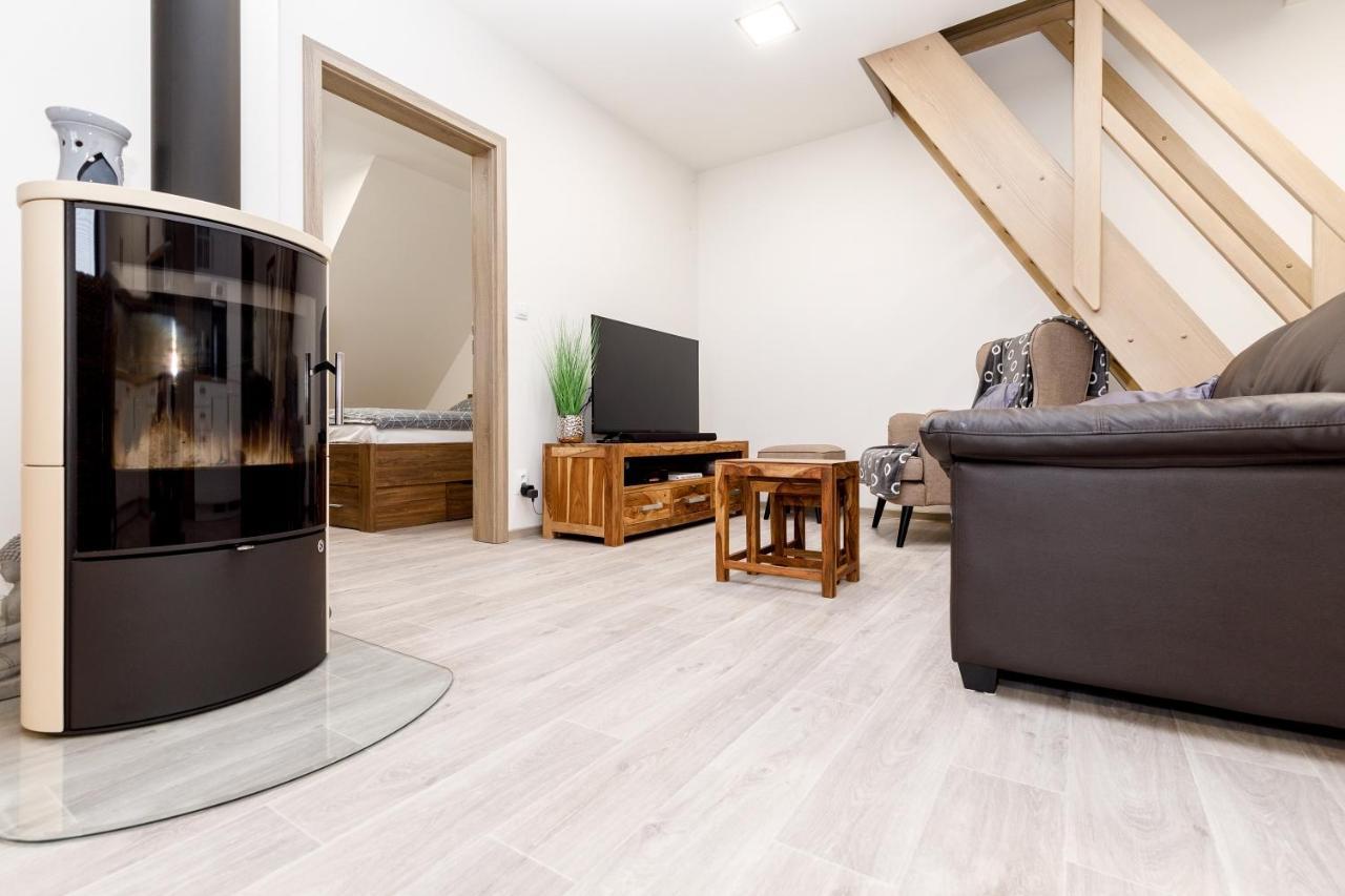 Apartment Ness โบจิดาร์ ภายนอก รูปภาพ
