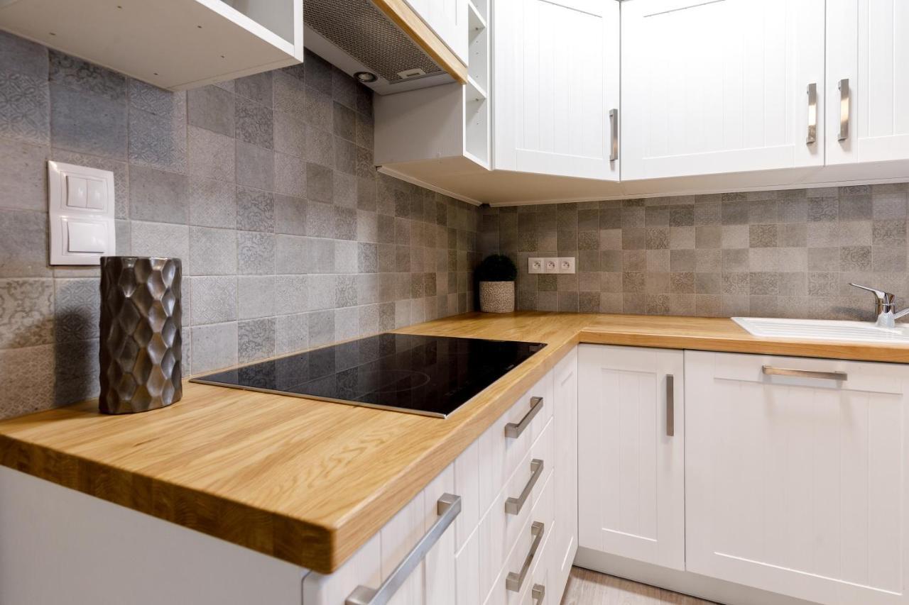 Apartment Ness โบจิดาร์ ภายนอก รูปภาพ